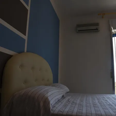 Blu Ξενοδοχείο 3*